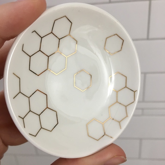 White Trinket White and Gold Honeycomb Ring Dish - Picture 3 of 5